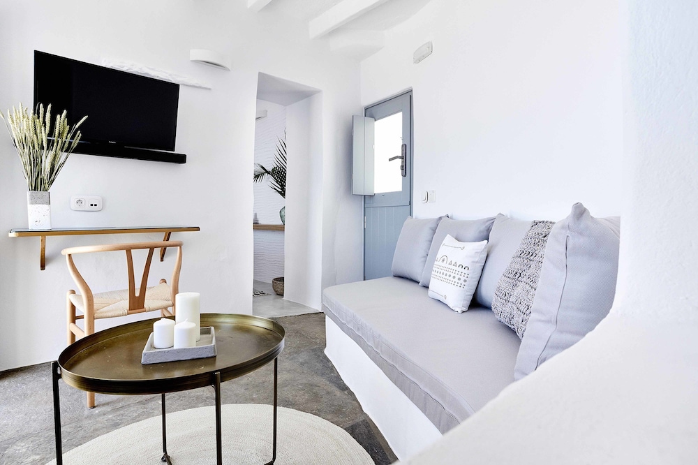 Junior Suite, Sea View (Outdoor Jetted Tub) photo 1