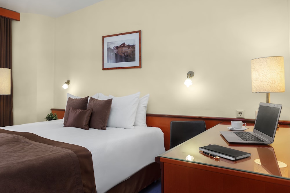 Standard Double Room Single Use