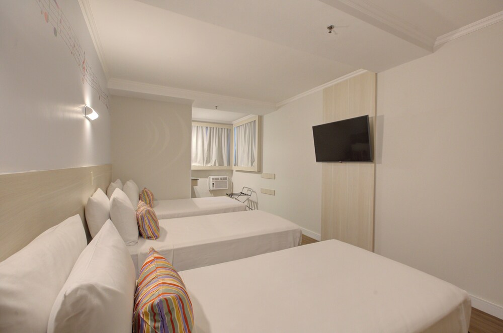 Standard Triple Room - Photo 9