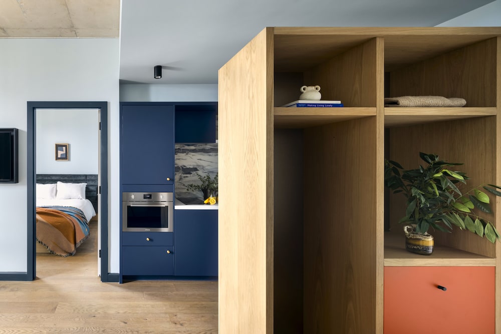 2 Bedroom Suite thumbnail 6