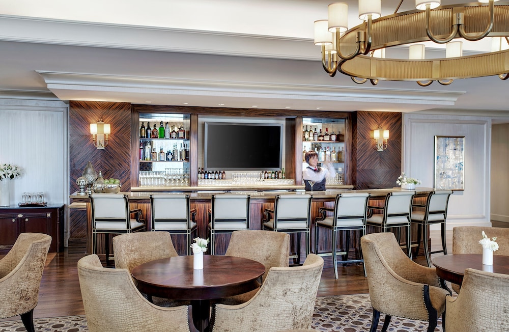 Prestige Club Lounge Luxury King Suite - Photo 6