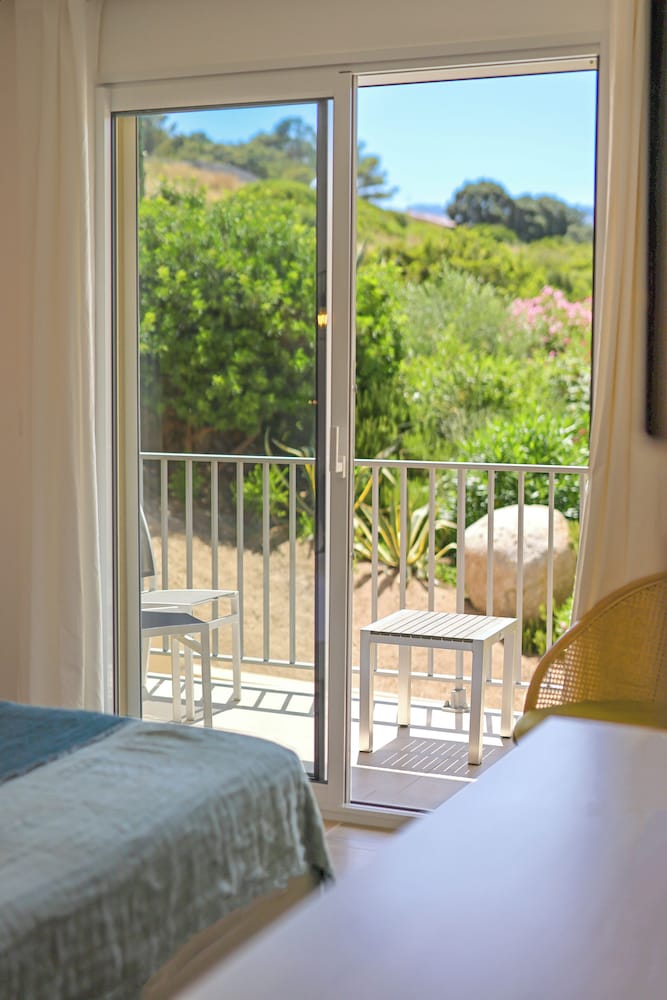 Comfort Quadruple Room, Garden View - Photo 4