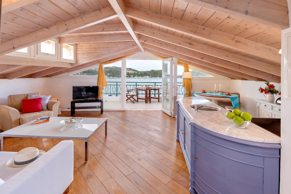Panoramic Loft, 1 Bedroom, Sea View photo 1