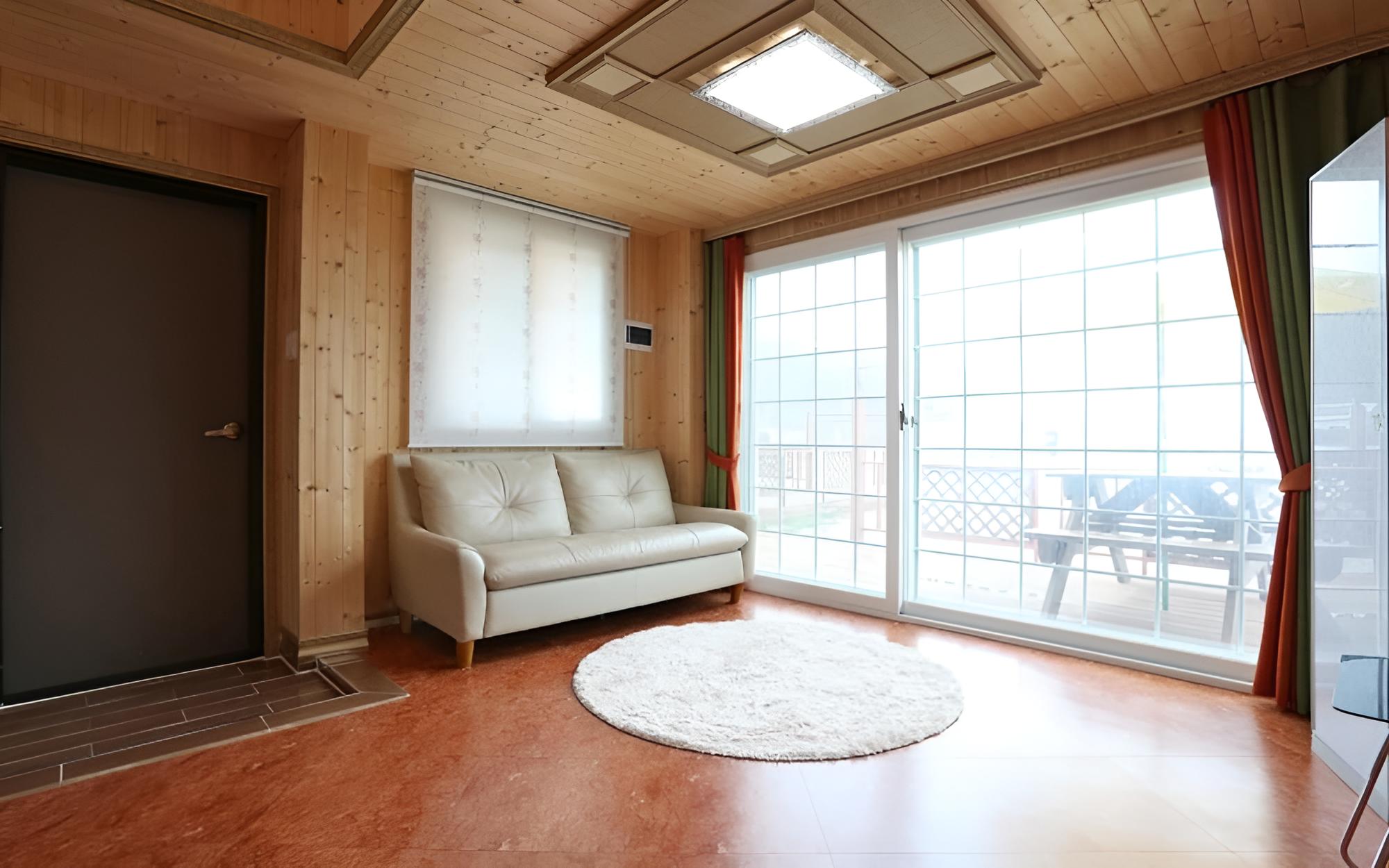 Room (Haram (Unshared House type Duplex typ)