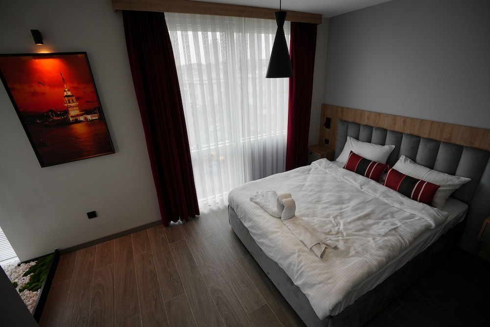 Honeymoon Apartment photo 2