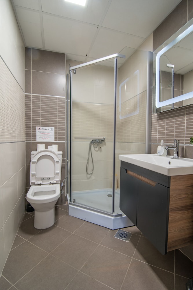 Deluxe Double Room - Photo 14