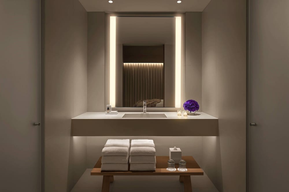 Loft, 1 King Bed, Terrace