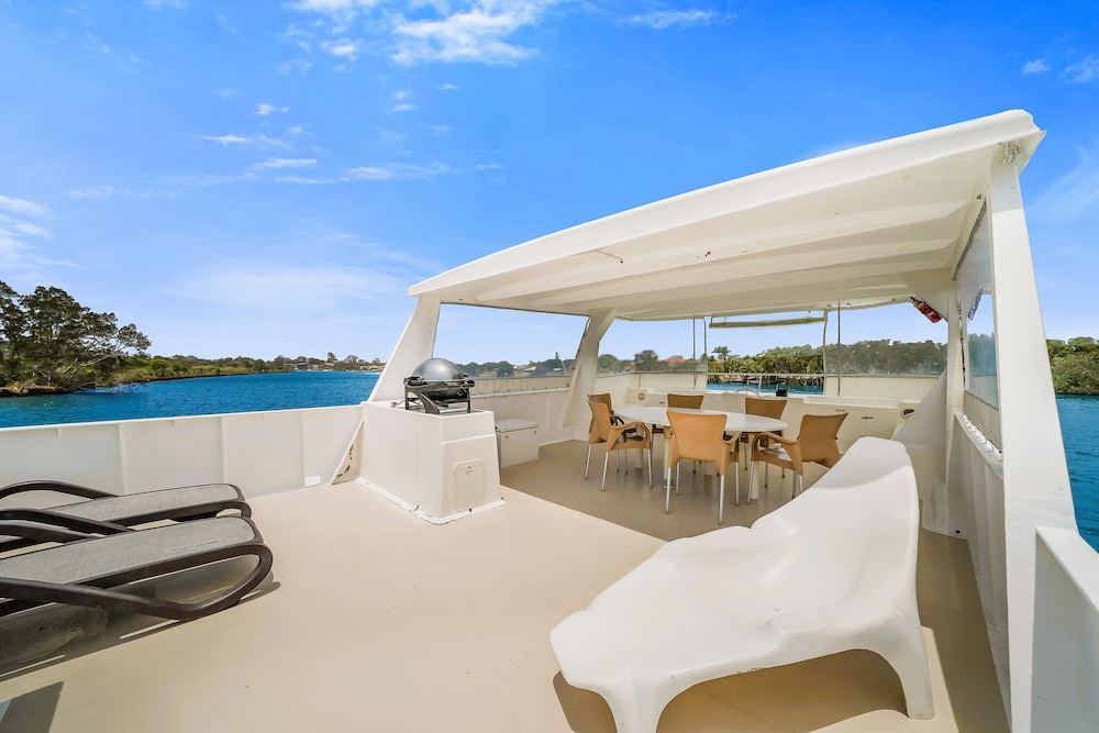 Houseboat, 3 Bedrooms (Dusk Breaker) photo 2