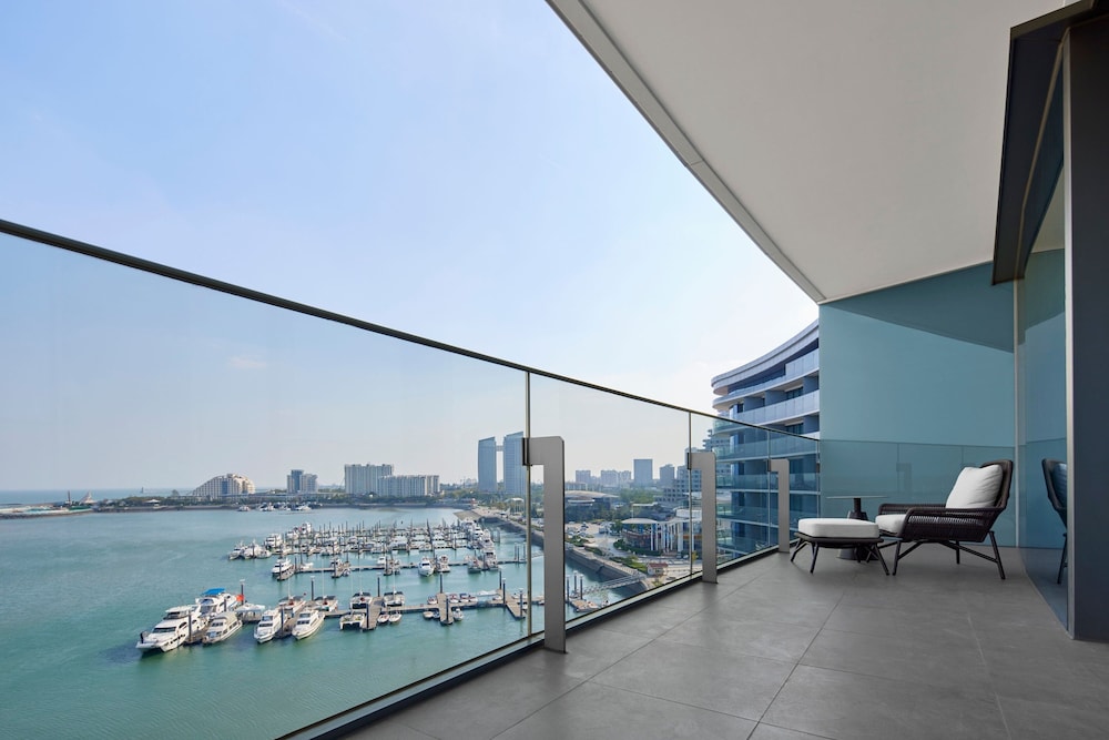 Executive Room, 1 King Bed, Balcony