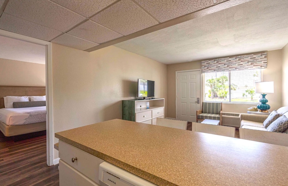 Family Condo, 2 Bedrooms photo 2