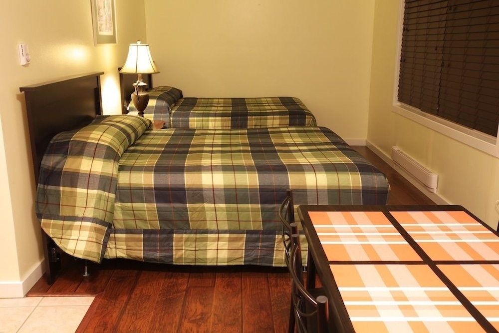 Deluxe Room, Kitchen