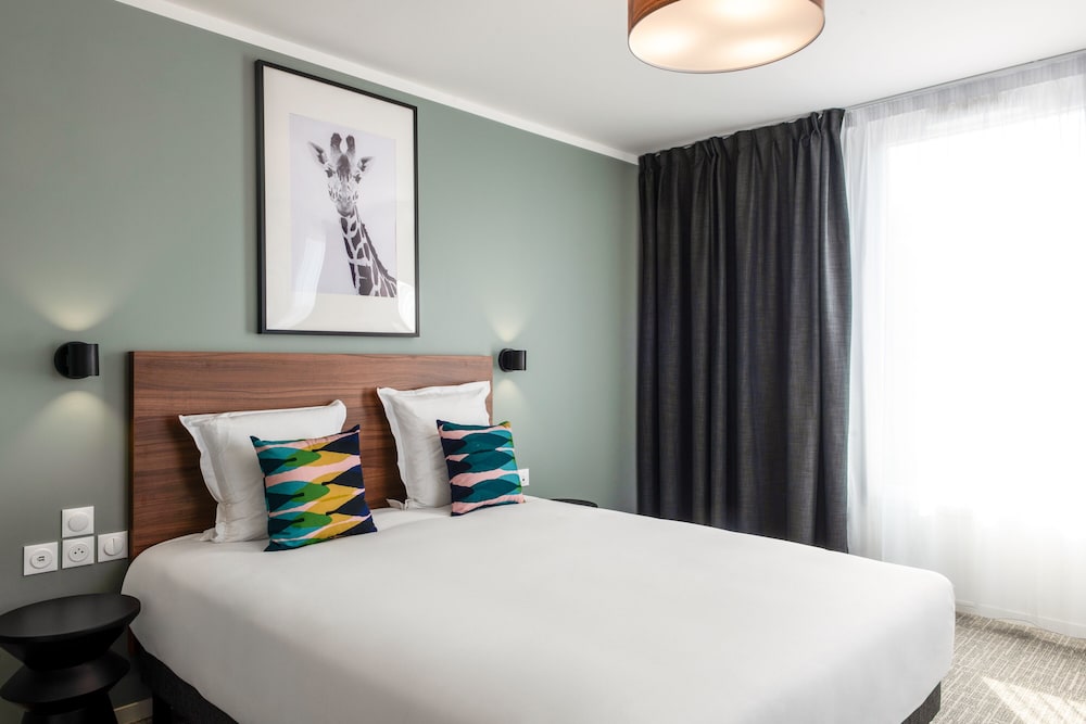Suite, Balcony