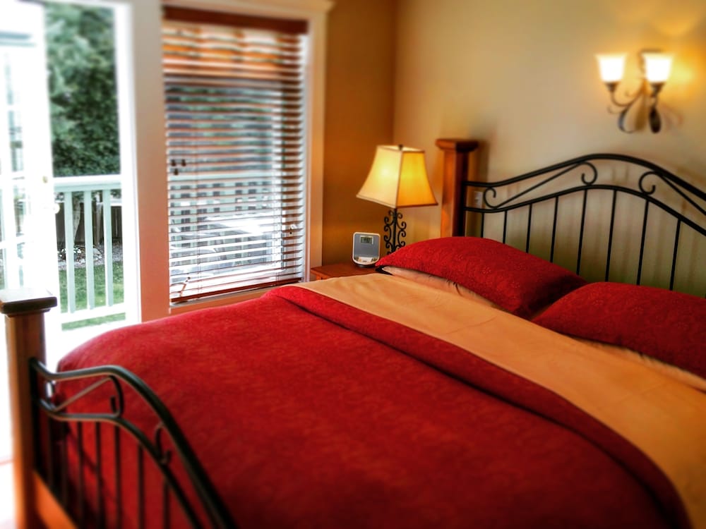 Suite, 1 Bedroom, Jetted Tub (Adults only. No Pets Allowed) photo 2
