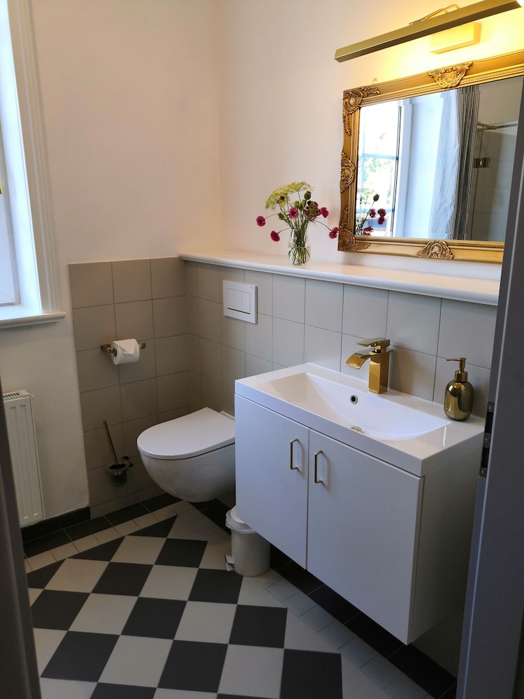 Deluxe Apartment photo 2