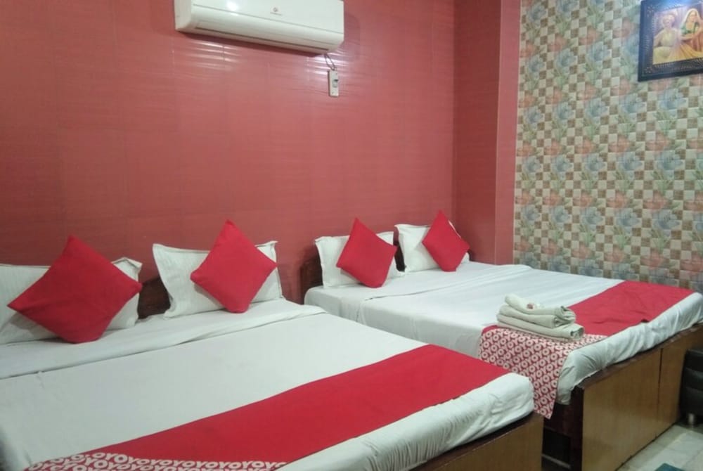 Deluxe Quadruple Room, City View