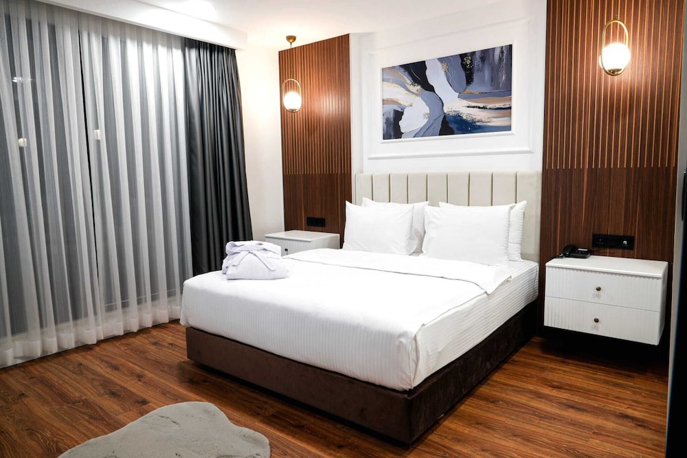 Luxury Condo photo 1