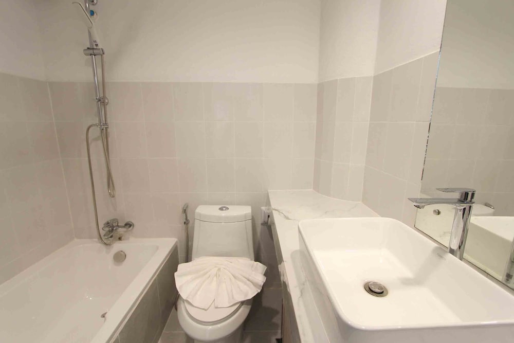 Deluxe Twin Room - Photo 7