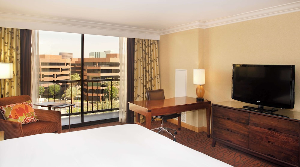 Suite, 1 Bedroom - Photo 9