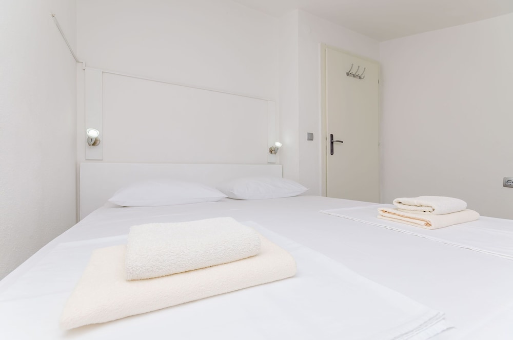 Apartment (A1)