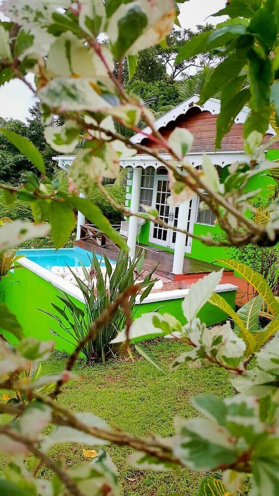 Panoramic Cottage, 1 King Bed, Non Smoking photo 1