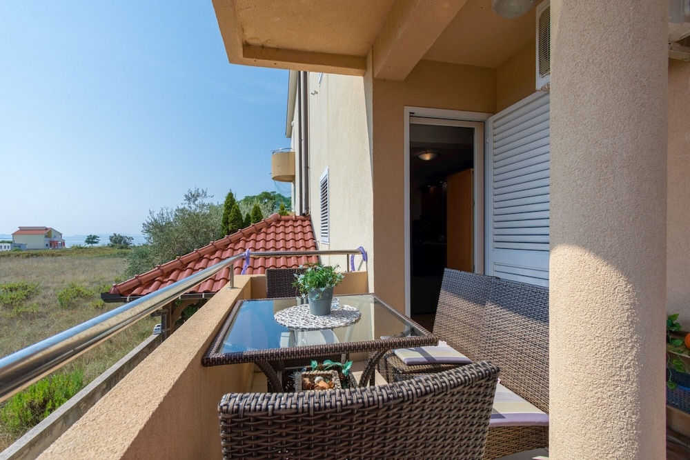 Comfort Apartment, Garden View