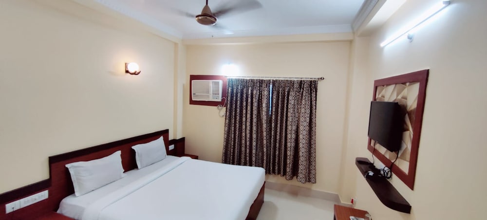 Deluxe Double Room, City View