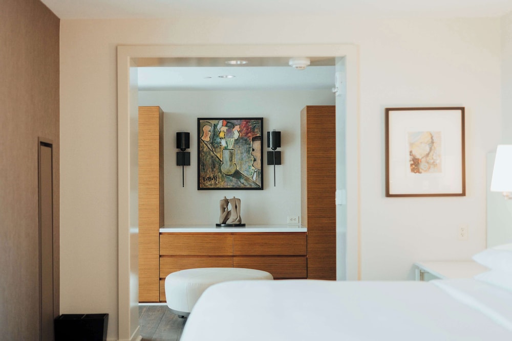 Vice Presidential Suite photo 1