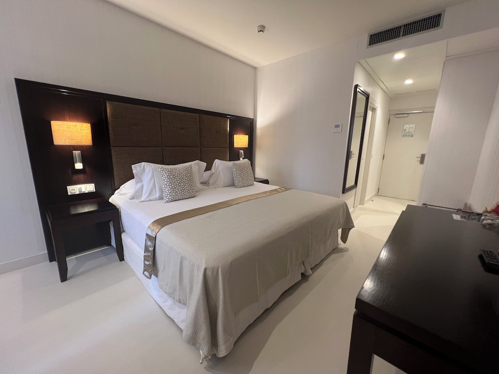 Executive Double or Twin Room - Photo 3