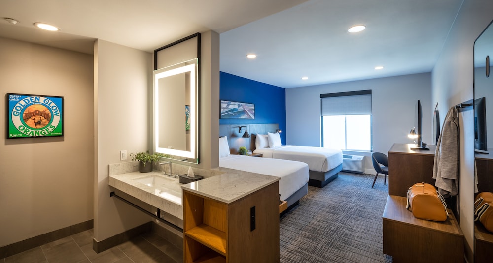 Room, 2 Queen Beds