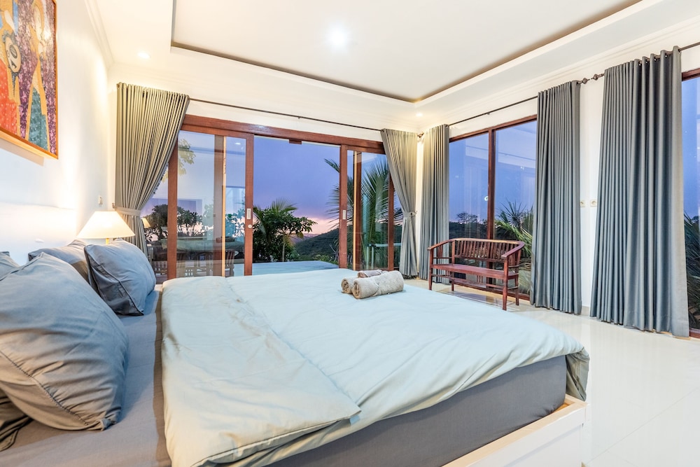 Deluxe Double Room, Bathtub, Sea View photo 1