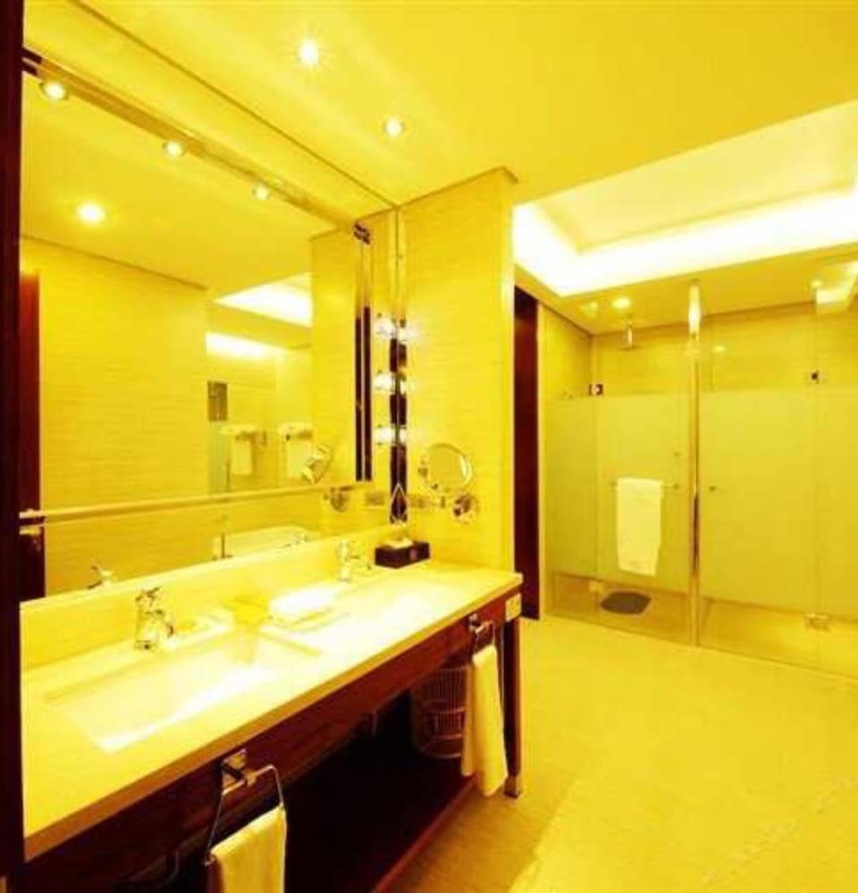 Deluxe Suite-Tower A photo 3