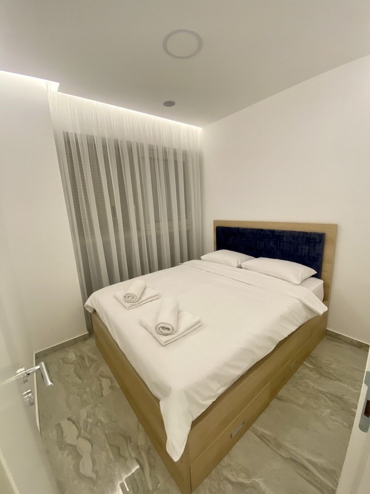 Club Apartment photo 3