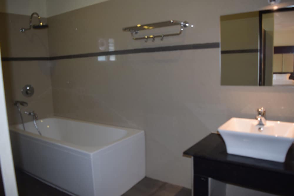 Luxury Suite, City View photo 3