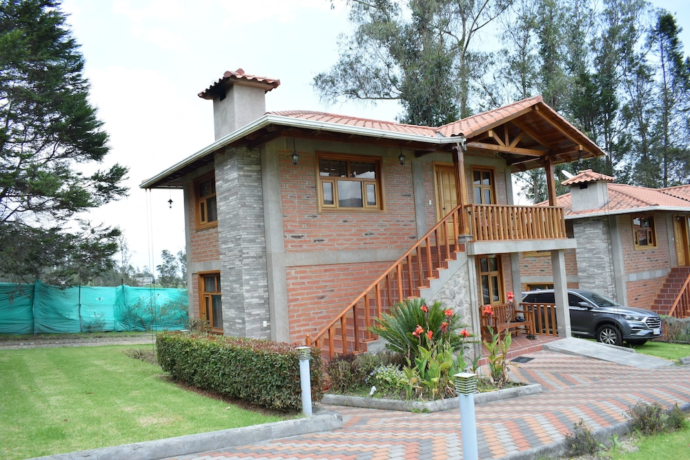 Comfort Triple Room, 3 Bedrooms, Pool Access, Courtyard View