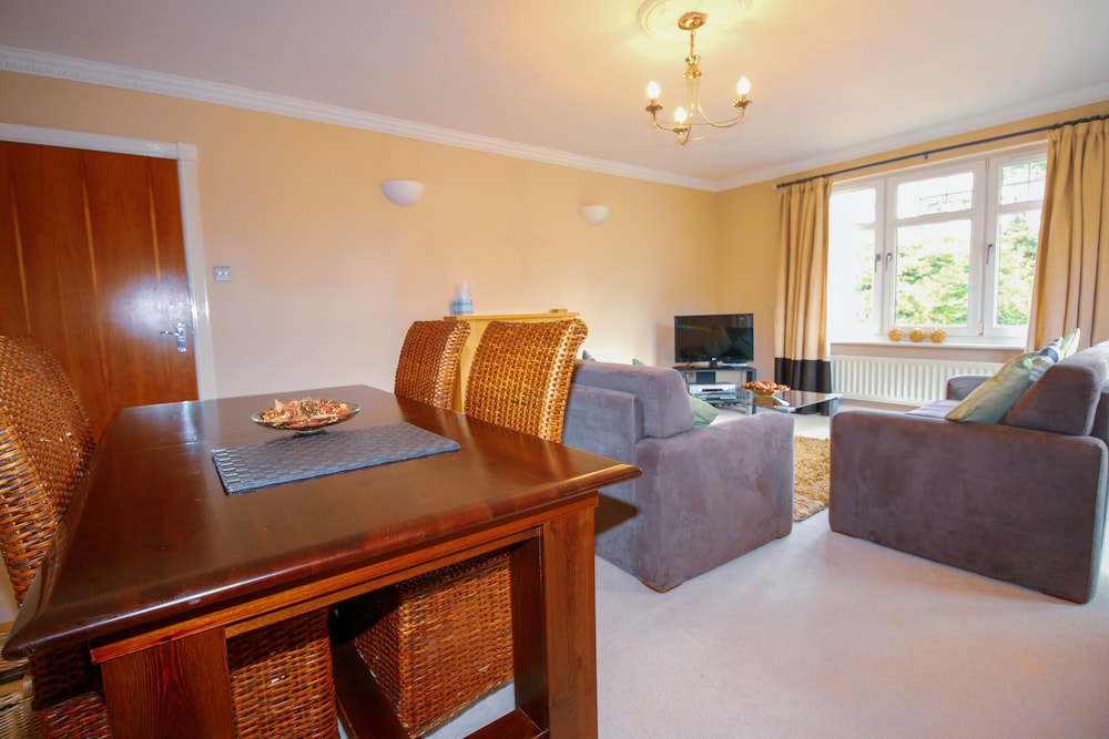Luxury Apartment, 2 Bedrooms, Accessible (2E, Traquair) photo 1