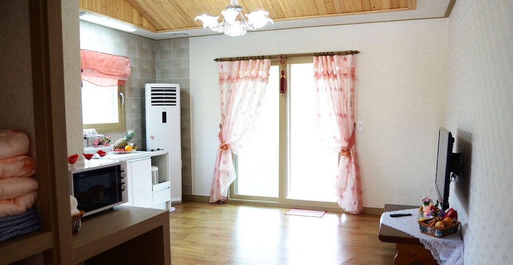 Sage Room photo 1