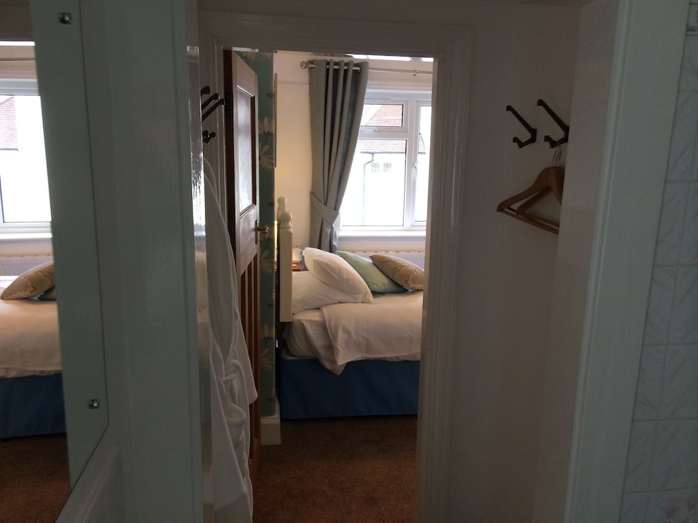 Single Room photo 3