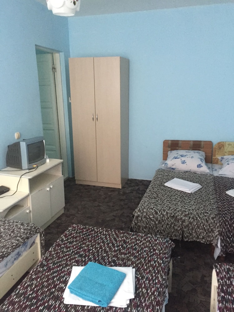 Shared Dormitory, Men Only photo 3