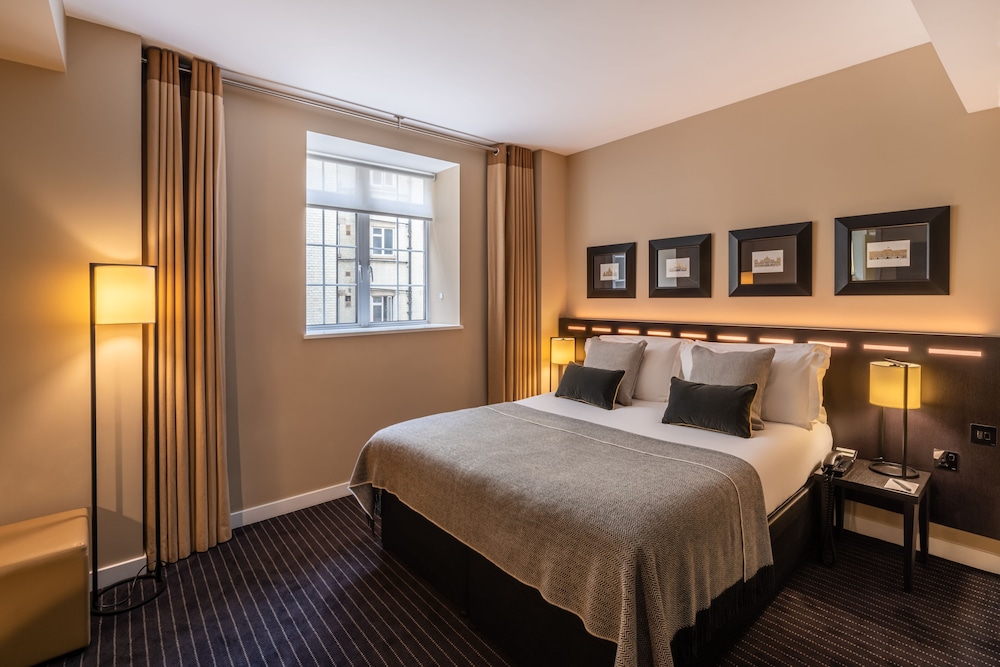 Large Double Room photo 1