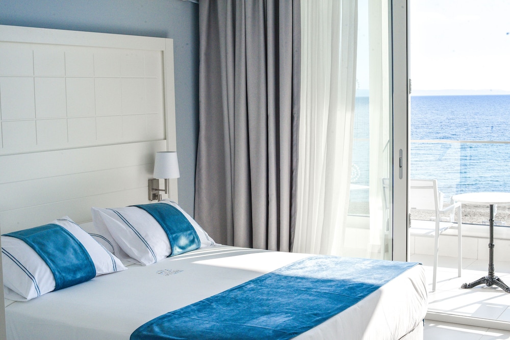 Superior Room, Sea View photo 1