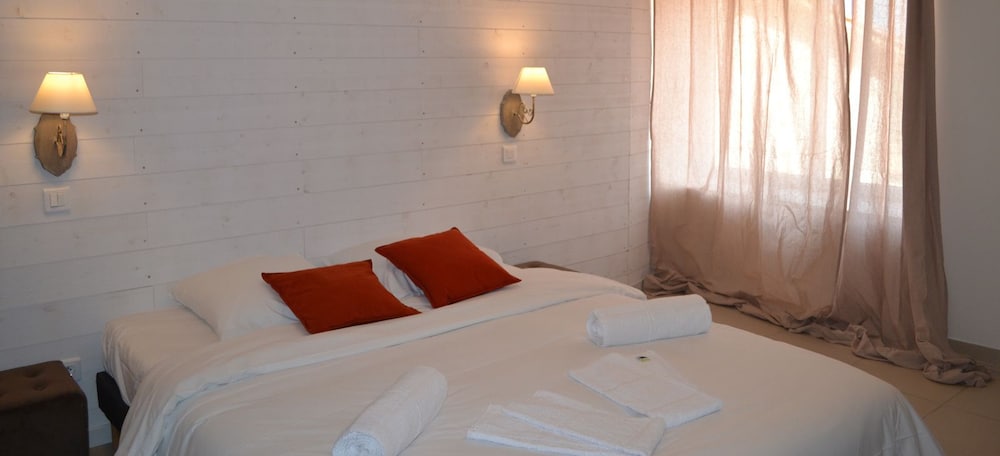 Classic Triple Room, Accessible (1) photo 1