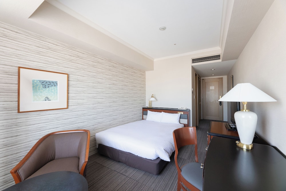 Double or Twin Room, Non Smoking (Assign at Check-in) Non Smoking - Photo 1