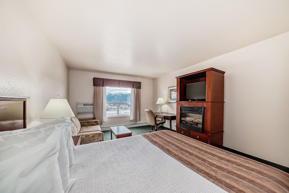 Room, 1 Queen Bed with Sofa bed photo 2