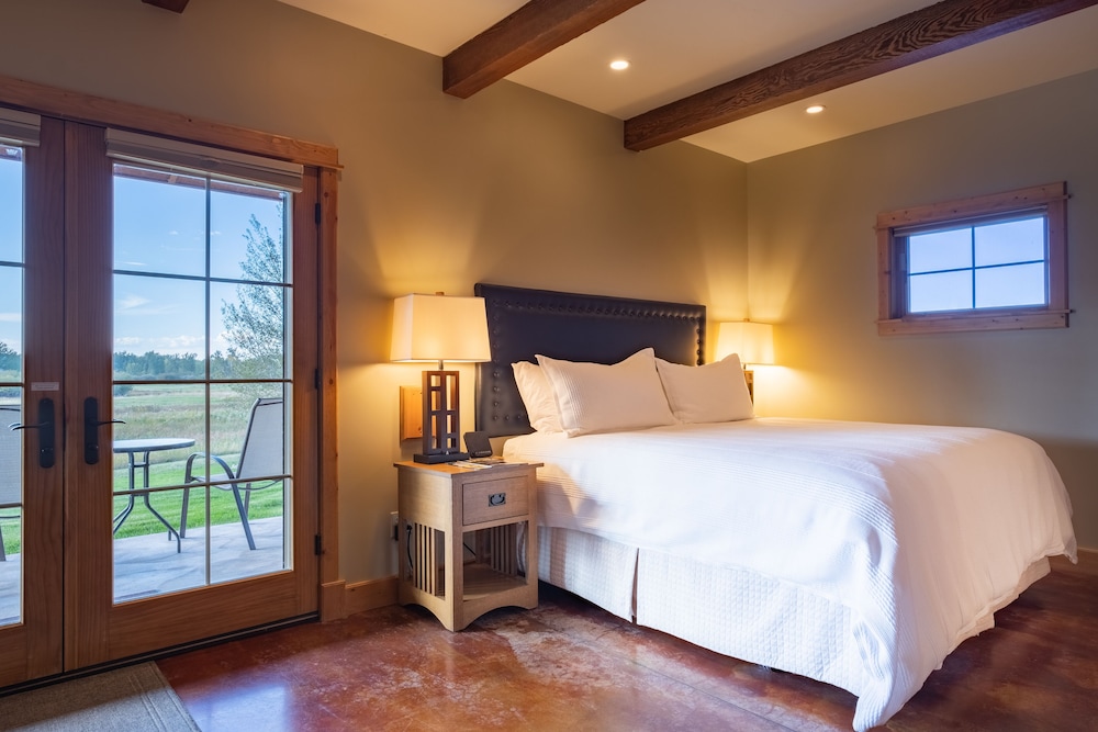 Trout Lodge Room - Pet friendly
