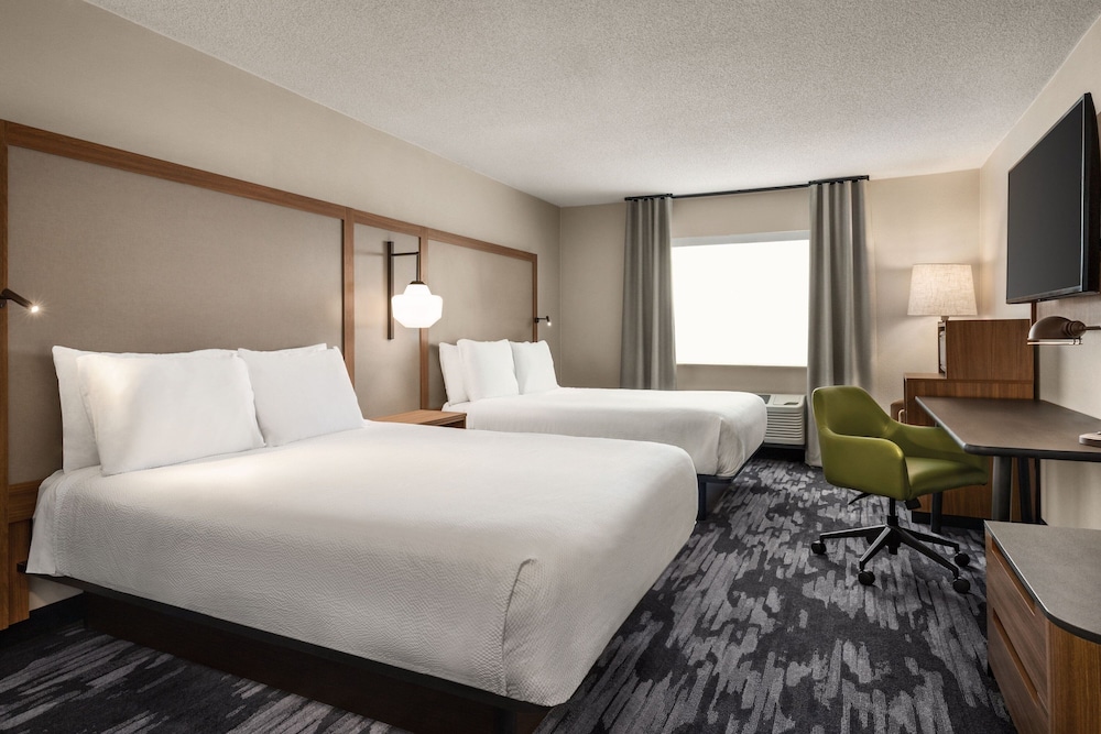 Room, 2 Queen Beds (Hearing Accessible) - Photo 1