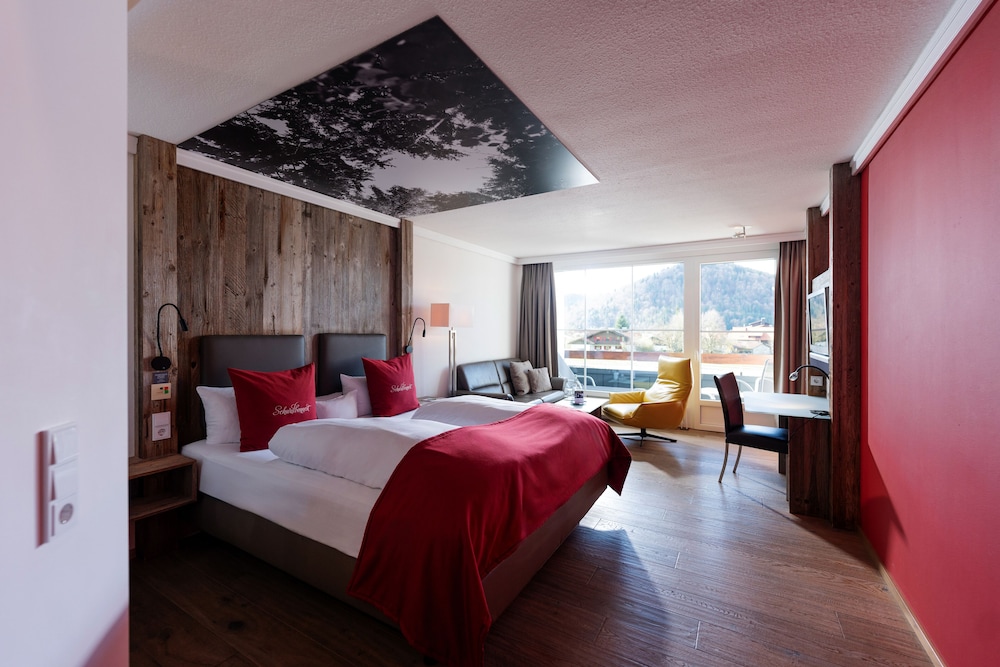 Design Studio, 1 King Bed, Mountain View