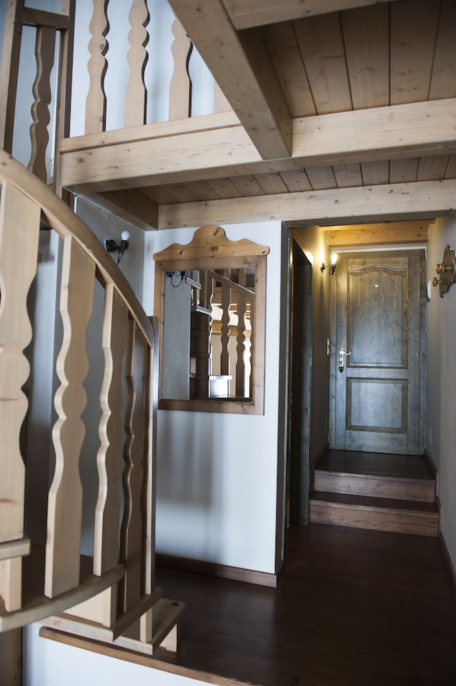 Superior Quadruple Room, Mountain View photo 2