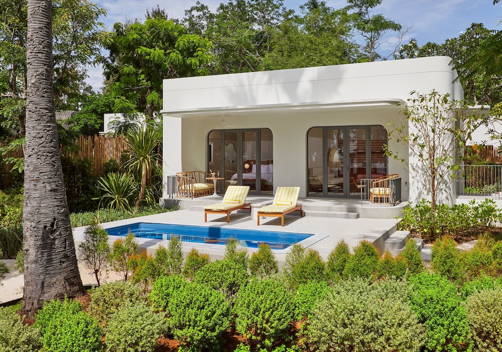 Bayside Pool Villa - Photo 1
