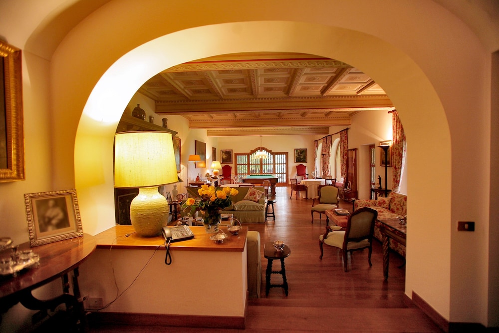 Villa, 6 Bedrooms photo 1