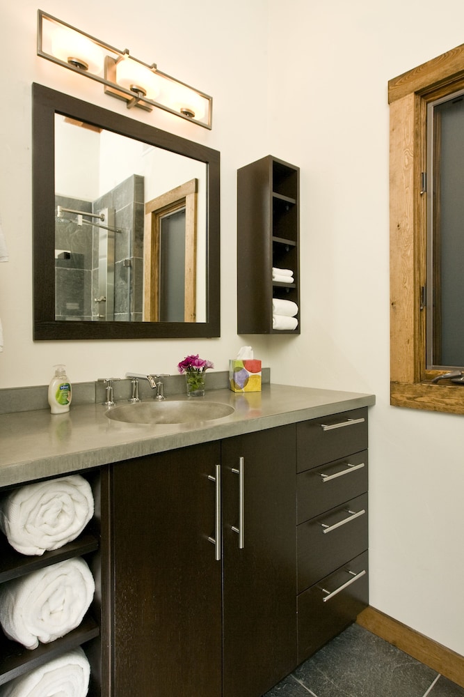 Cabin (Modern Rustic Wedge) photo 3